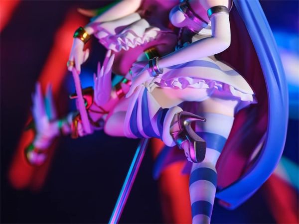 【海外代購】龍精石 吊帶襪天使 