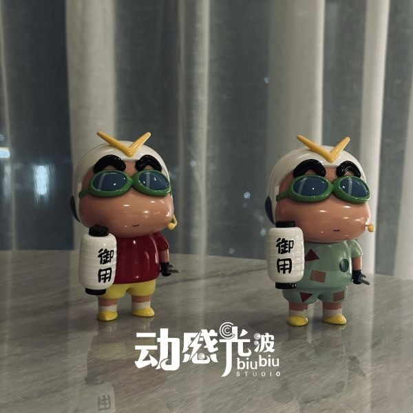 【海外代購】動感光波 戰鬥小新 sofubi 