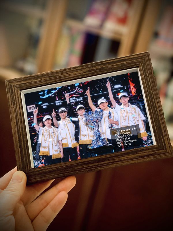 【海外代購】千鳥社 《T1 第六冠 擺台》2025英雄聯盟lol全球總決賽冠軍T1戰隊faker三連冠skt成員擺台 