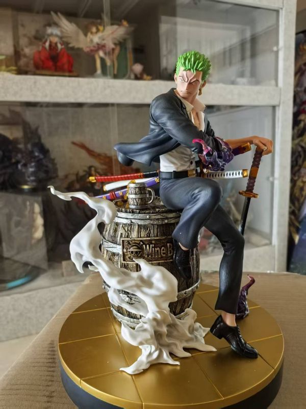 【預定】懸賞 XS 西裝暴徒系列 第一彈 西裝索隆 