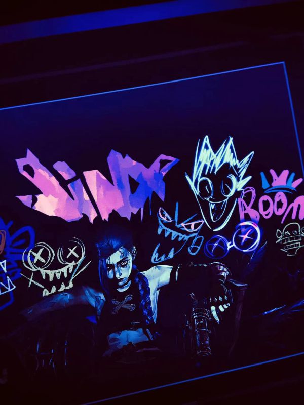 【海外代購】千鳥社 《英雄聯盟：雙城之戰》金克絲暴暴Jinx螢光潮流裝飾畫 