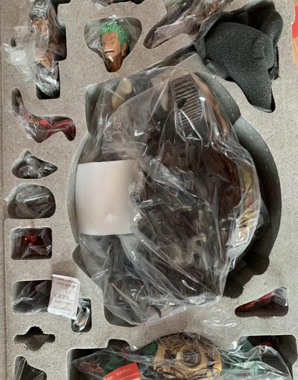 『海外全新品出清-僅一體』東映 海賊王 正版授權 中國風索隆 出清品無售後 