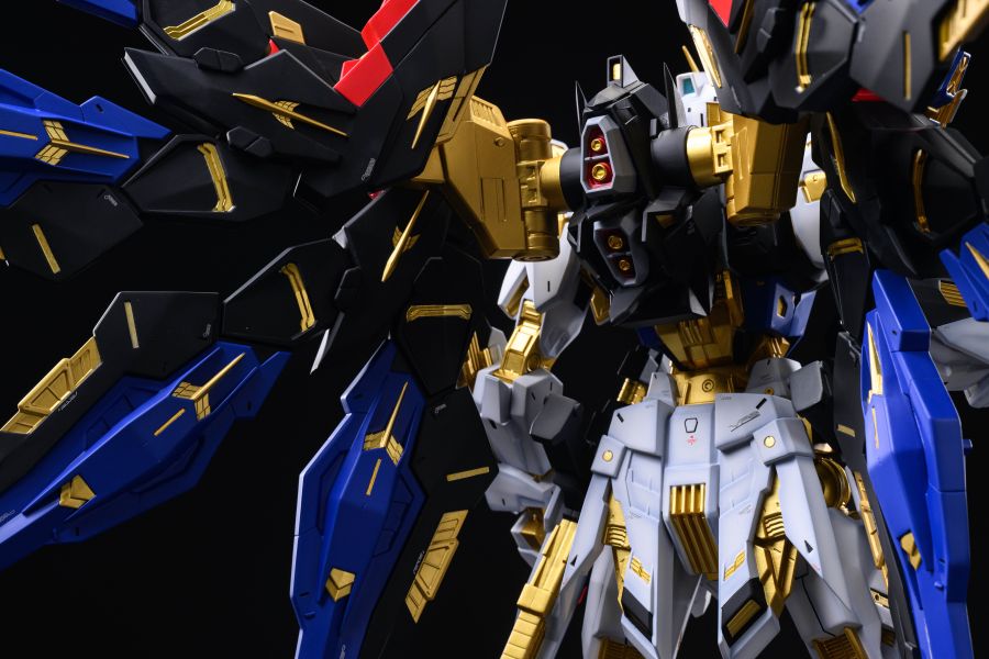【預定】MECHA ERA 2025年度典藏巨獻 藍色戰爭機甲雙形態（1/48比例）超限定版燈光立體場景雕像 