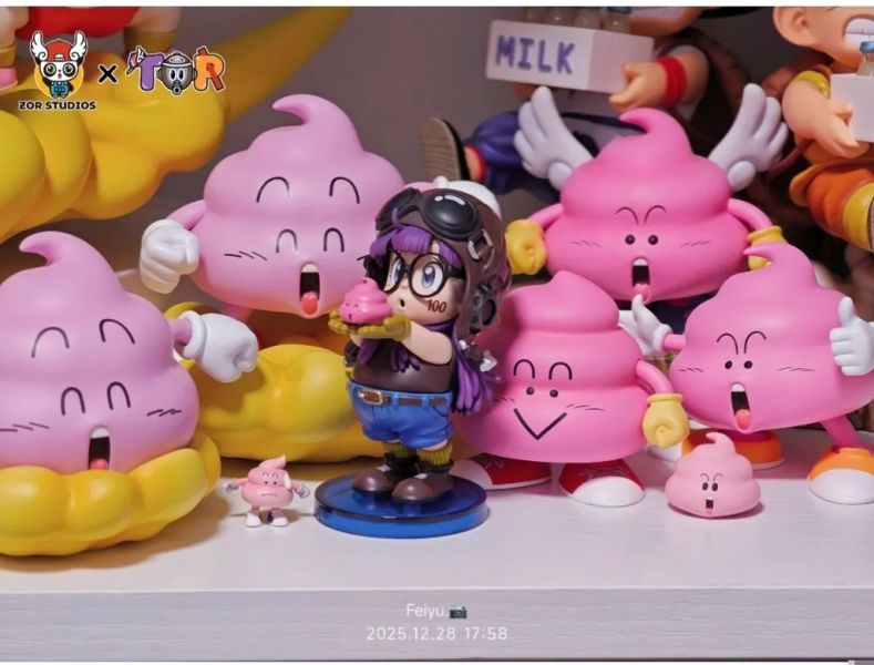 【海外代購】ZOR TOR WCF阿拉蕾系列002 捧著便便阿拉蕾 