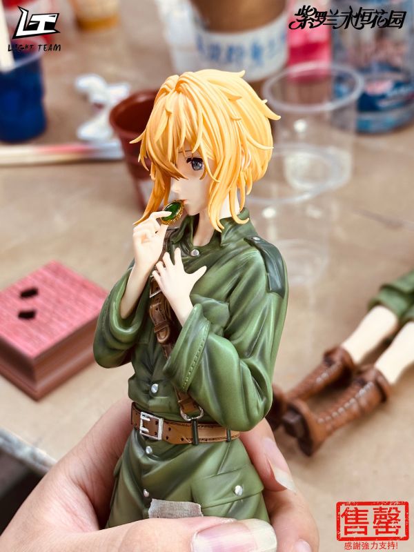 【海外代購】Light team LT 紫羅蘭永恆花園 結束 人偶 童年軍裝薇爾莉特 