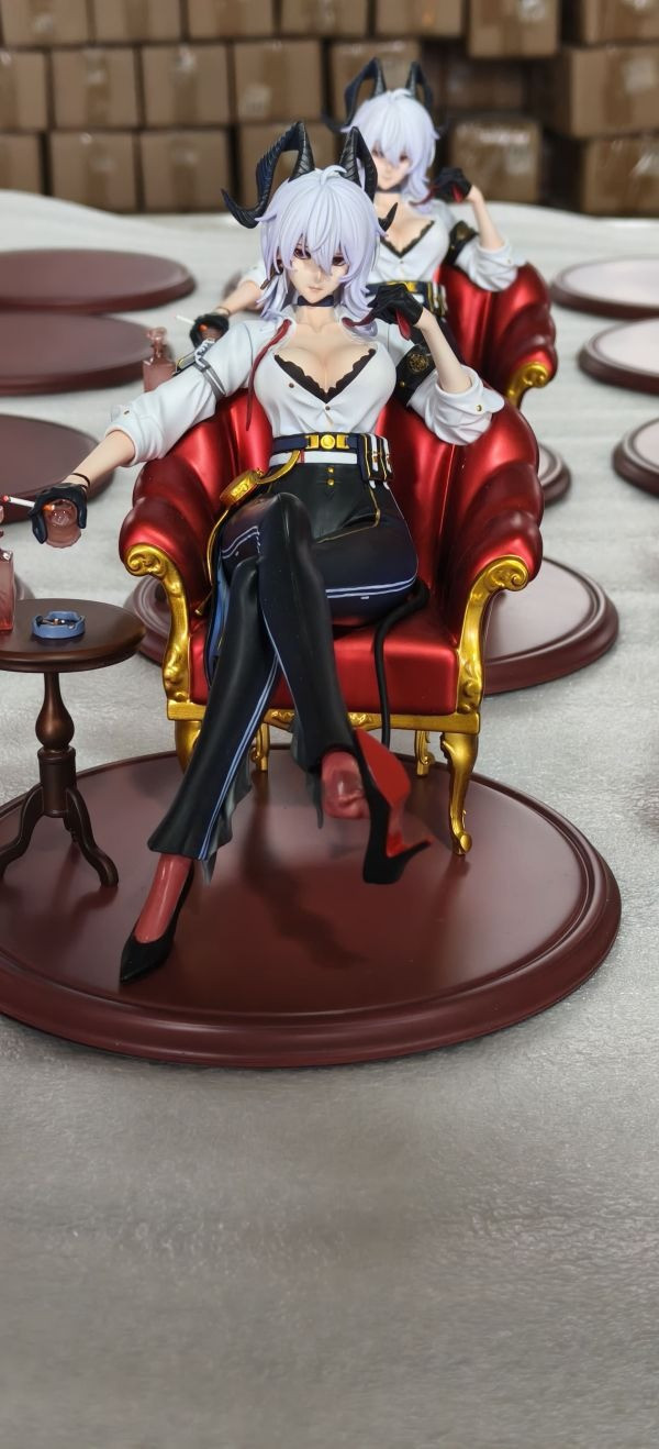 【海外代購】ANE 白髮禦姐 贊妮 