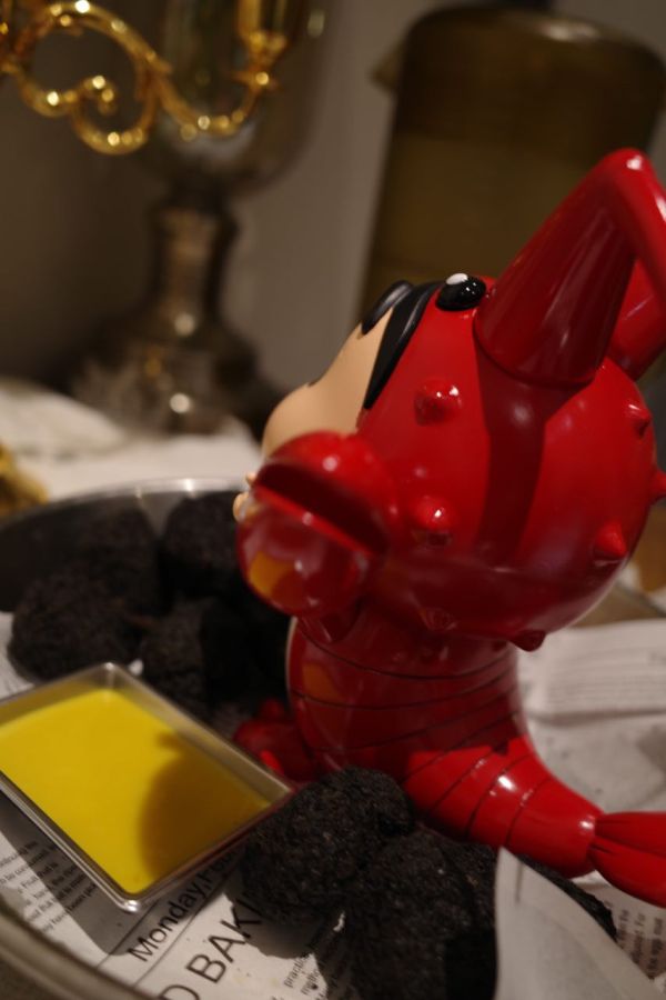 【海外代購】動感光波 龍蝦小新 