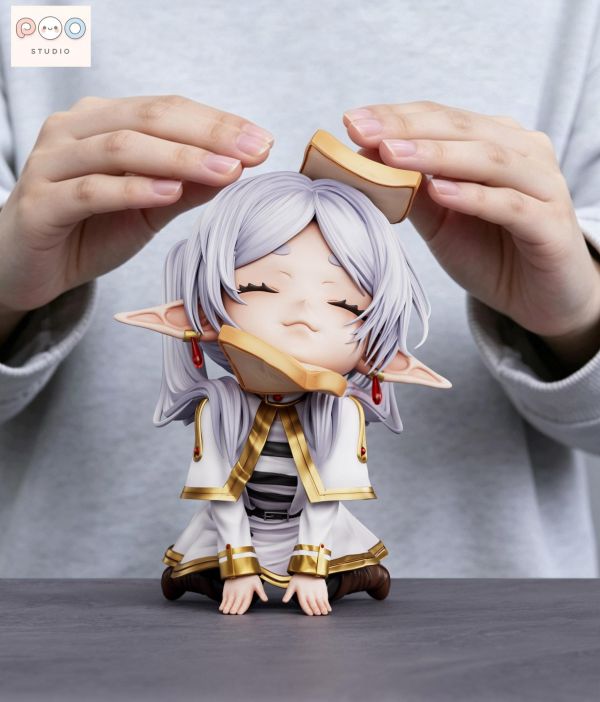 【預定】popo 桌面擺飾 麵包夾心芙莉蓮 