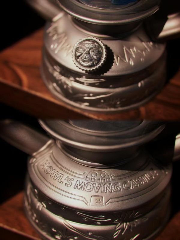 【海外代購】龍喵 宮崎駿系列之《煤油燈卡西法》 