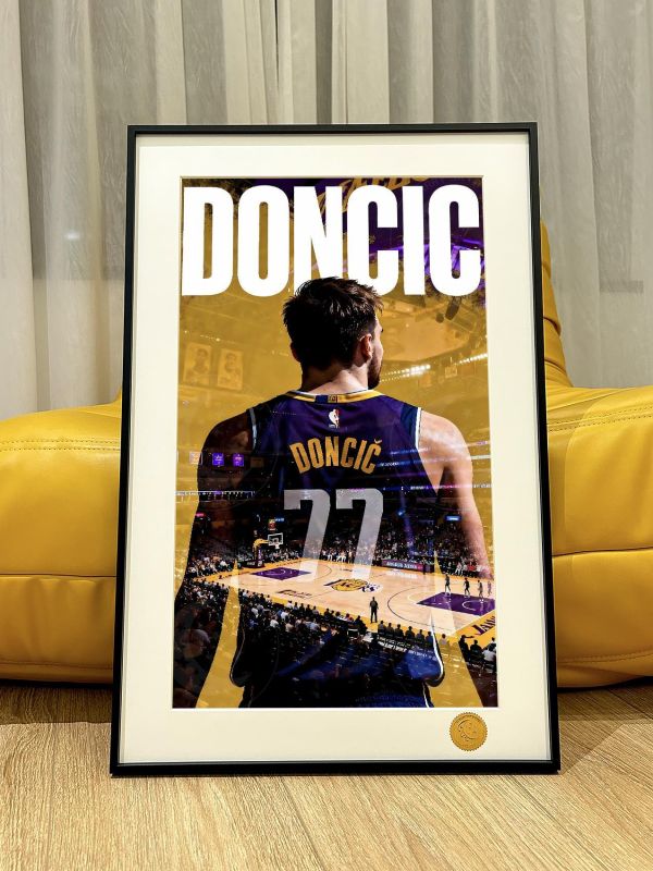 【海外代購】星空 《東契奇背影》盧卡東契奇NBA洛杉磯湖人隊Luka Dončić奇蹟男孩全明星裝飾畫 