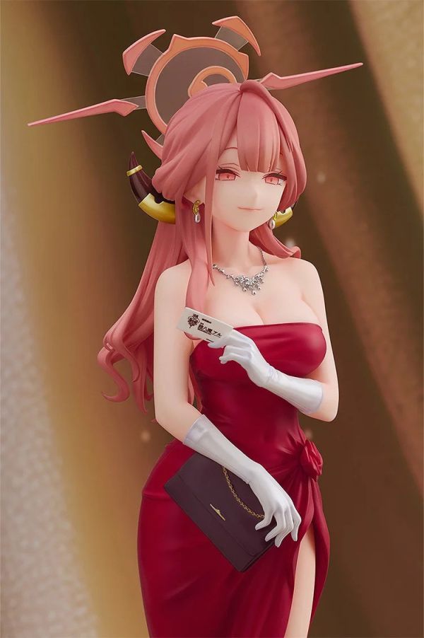 【預定】代理版 Good Smile Company GSC  蔚藍檔案 陸八魔 亞瑠 禮服 