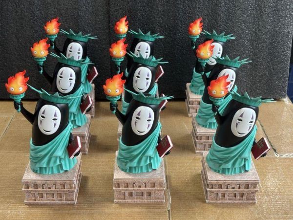 【海外代購】龍喵 lucky 無臉男自由女神像 