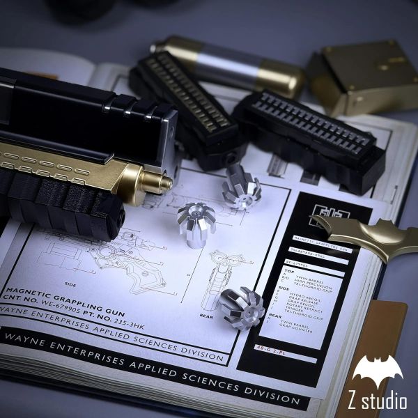 【預定】Z Studio 1/1影視級蝙蝠俠道具武器復刻套裝第二彈 克里斯蒂安·貝爾版 