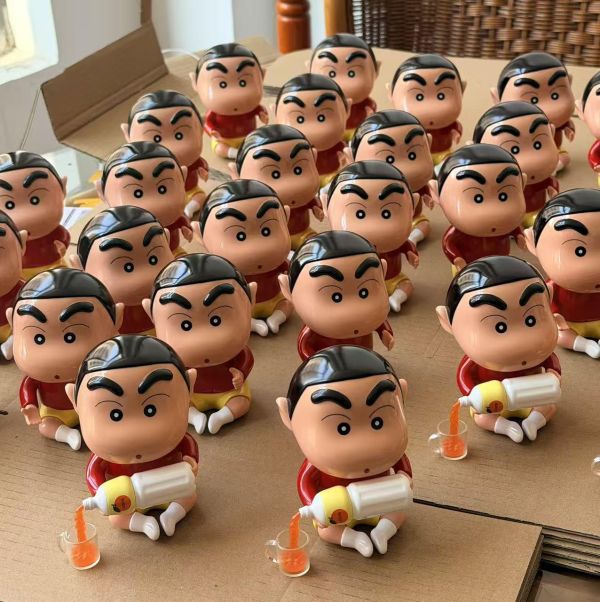 【海外代購】動感光波 sofubi 第15彈 倒果汁小新&16彈食蛋糕小新 