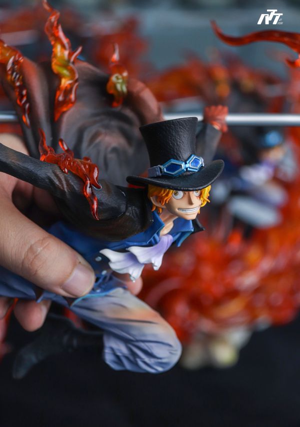 『海外代購』ATT 火焰君王 薩博 