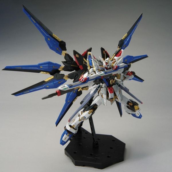 【鋼普拉】現貨 含雪焰水貼 BANDAI 萬代 MGEX 1/100 攻擊自由鋼彈 + MG 沙薩比 SAZABI KA 【鋼普拉】現貨 含雪焰水貼 BANDAI 萬代 MGEX 1/100 攻擊自由鋼彈 + MG 沙薩比 SAZABI KA