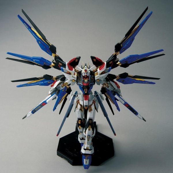 【鋼普拉】現貨 含雪焰水貼 BANDAI 萬代 MGEX 1/100 攻擊自由鋼彈 + MG 沙薩比 SAZABI KA 【鋼普拉】現貨 含雪焰水貼 BANDAI 萬代 MGEX 1/100 攻擊自由鋼彈 + MG 沙薩比 SAZABI KA
