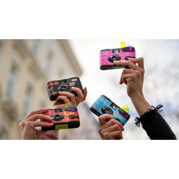 【eYe攝影】現貨 含底片 Lomography 可重複使用 即可拍 底片相機 傻瓜相機 LOMO相機 文青 復古相機 【eYe攝影】現貨 含底片 Lomography 可重複使用 即可拍 底片相機 傻瓜相機 LOMO相機 文青 復古相機