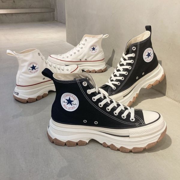 Converse ALL STAR Ⓡ Trekwave 焦糖厚底鞋 高筒 黑/白 Kueindyis,KNS日本選物,Converse Japan,Converse, Converse All Star ®
焦糖厚底增高黑白色進化回歸 ! TREKWAVE HI,防潑水,厚底鞋,帆布鞋