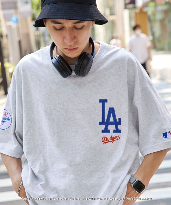 日本MLB 緞面刺繡寬鬆純棉短T 道奇/洋基/教士 Kueindyis,KNS日本選物,MLB,道奇,洋基,道奇,教士,帽踢