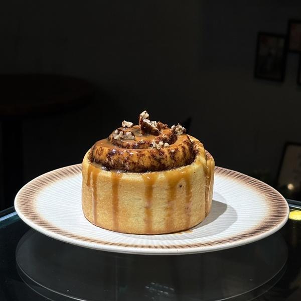 焦糖胡桃肉桂捲 