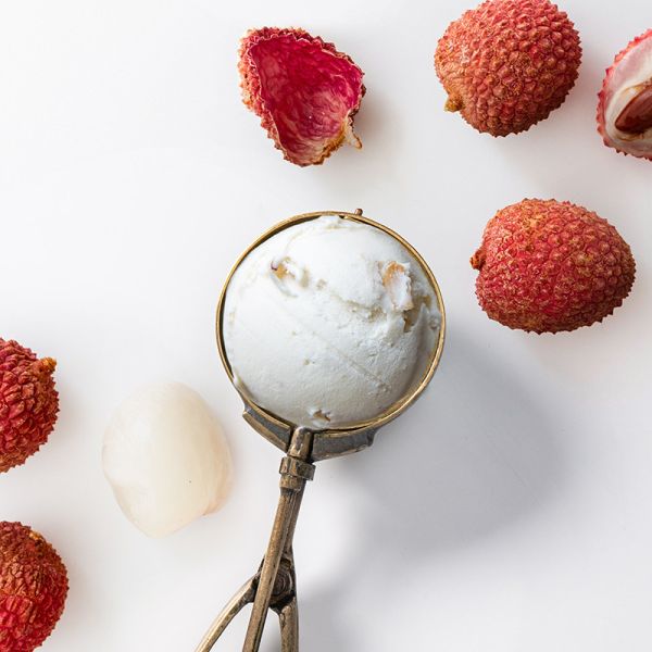 Litchi 荔枝冰淇淋
荔枝
手工冰淇淋