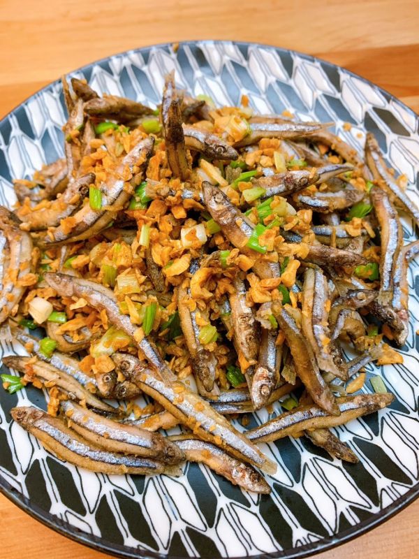 生凍丁香魚 
