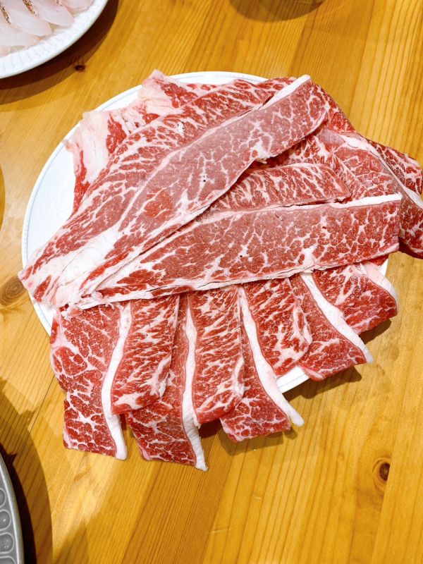 牛小排火鍋肉片 