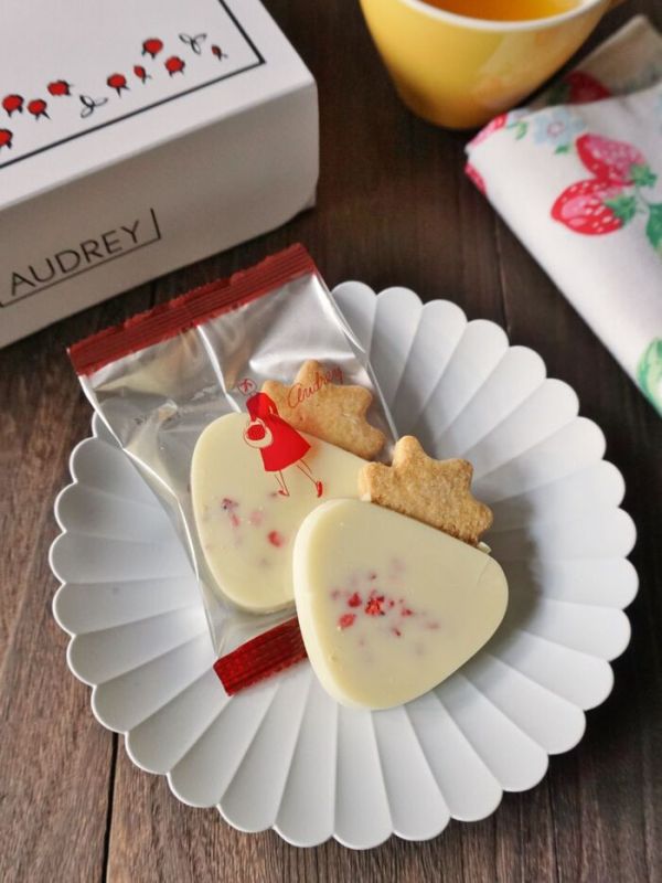 **預購** Audrey造型乾燥草莓牛奶巧克力餅乾5入 