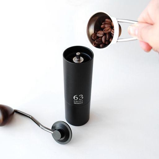 63 手搖咖啡豆研磨器 