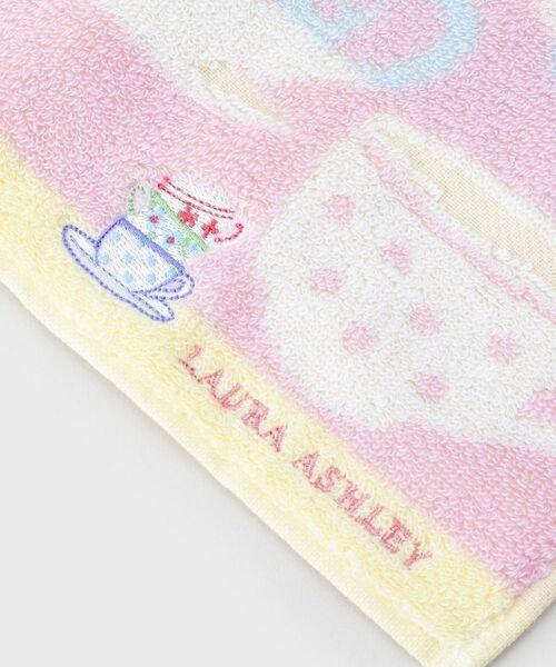 Laura Ashley 茶杯刺繡藍邊純棉手帕(綠) 