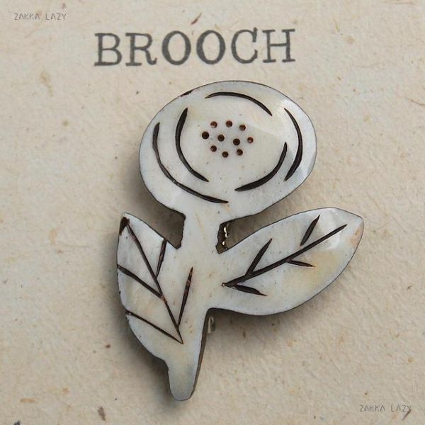 live in perfect union水牛骨造型胸針 