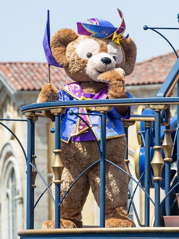 Tokyo Disney Sea 達菲家族 40週年 穿表演服吊飾 