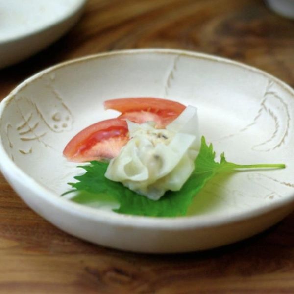 Kinari益子燒 浮雕貓咪圓盤 