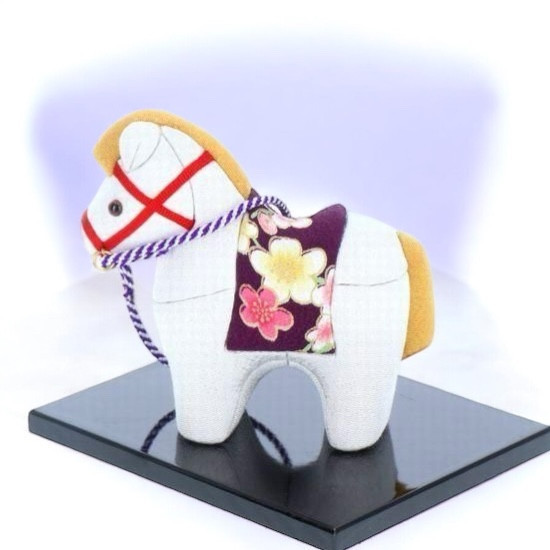 吉祥干支馬縐布木製擺設 