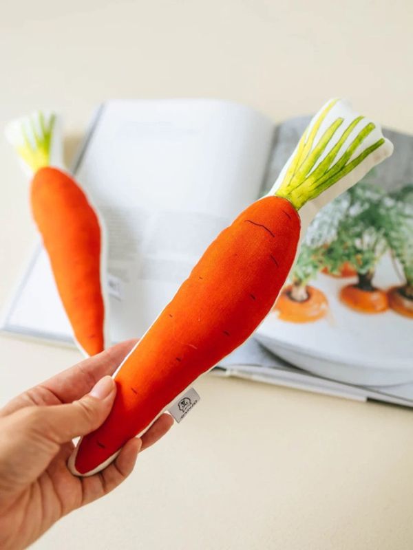 isabelle boinot x orneko紅蘿蔔寵物玩偶 