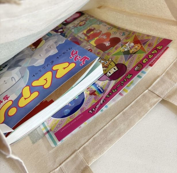 Wisut mamuang抱貓咪有機棉布肩背袋 