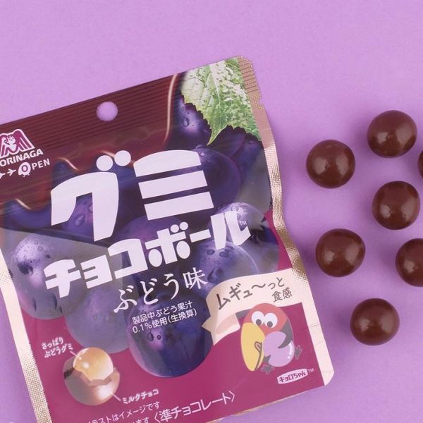 森永 大玉大嘴鳥葡萄軟糖巧克力球 