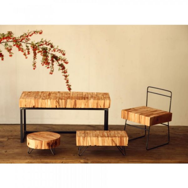 Recycled wood 再生實木展示椅 