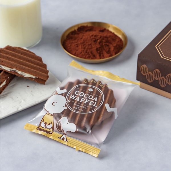 **預購** Snoopy Chocolat 巧克力波浪奶油夾心餅8入 