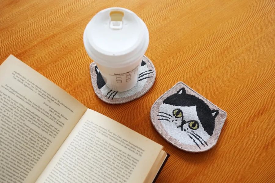 bisque 貓咪緹花織布杯墊 