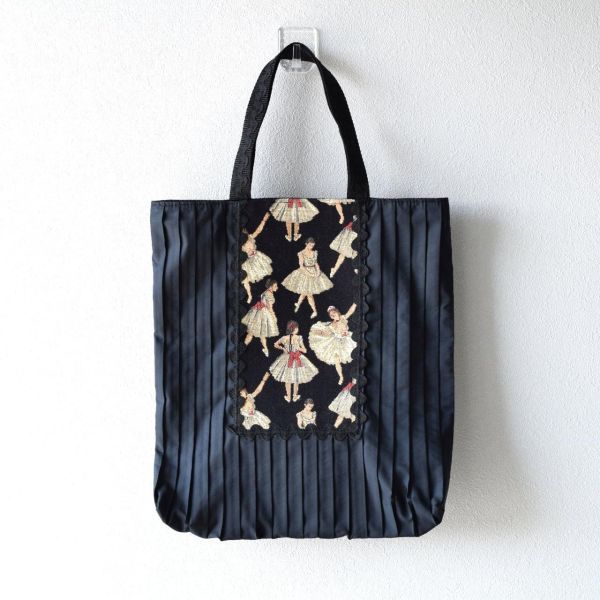 Belle Blanche 芭蕾舞者褶皺手提袋(黑) 