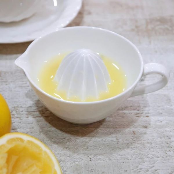 南海通商 純白茶杯造型陶瓷榨汁器 