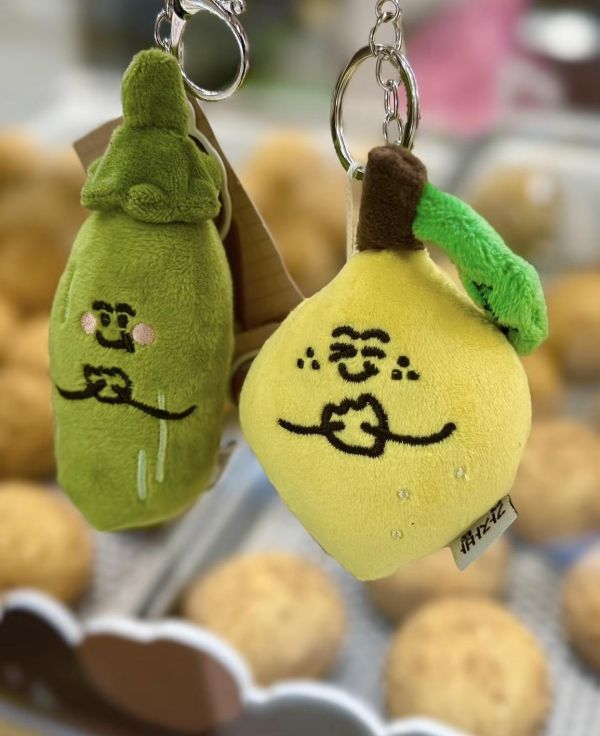 gamza batt 蔬果毛絨玩偶吊飾 
