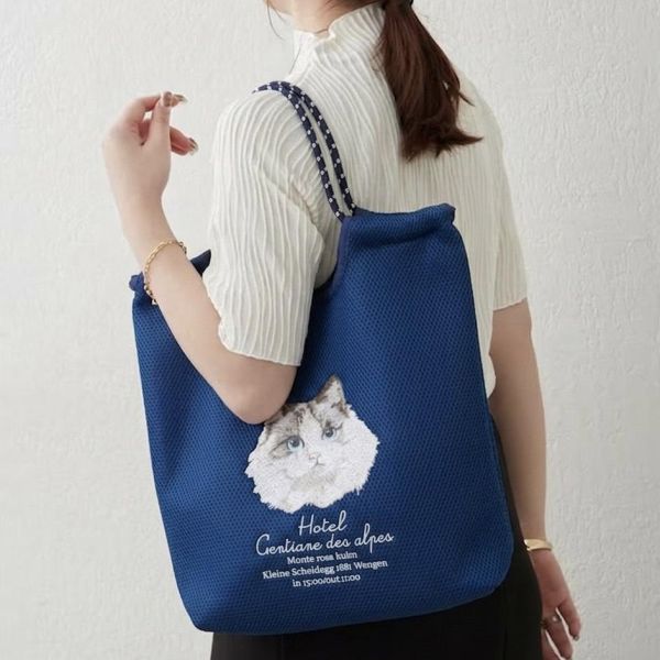 SOBIA 貓咪大臉刺繡網眼托特包 