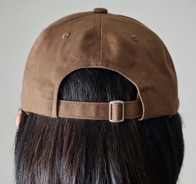 Suica 企鵝刺繡棒球帽(咖) 