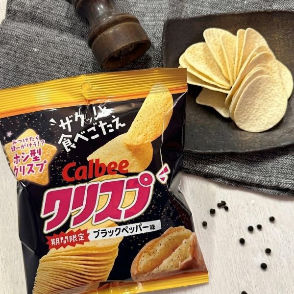 Calbee 濃厚黑胡椒風味洋芋片 