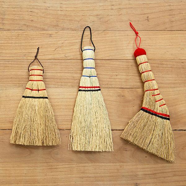 madu 天然地膚草可吊掛小掃把 