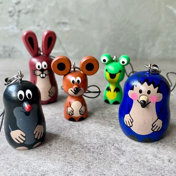 detoa 鼴鼠與他的褲子木製吊飾 