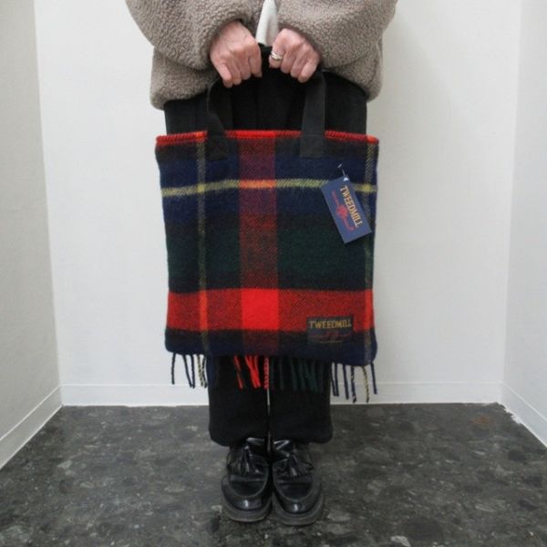 TWEED MILL 羊羔毛手提袋 